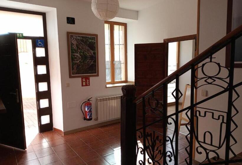 Номер Стандарт, Albergue Fresno De Cantespino   La Tormenta