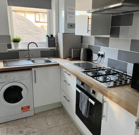 Апартаменты 2 Спальни, City Beach Airbnb Southend On Sea