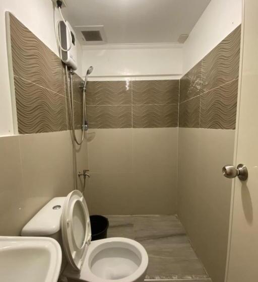 סוויטה משפחתית, E Relaxed Haven Transient House