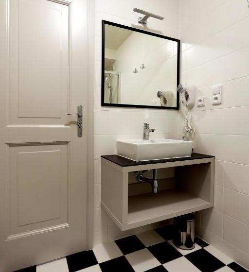 آپارتمان 2 خوابه, Apartmány Adam