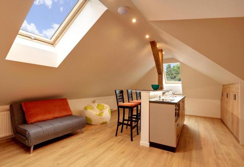 اتاق استاندارد, Apartmány Adam