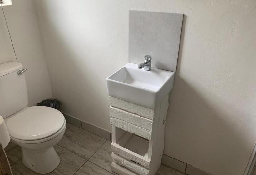 Номер Стандарт Вид на Сад, Cycad Stay