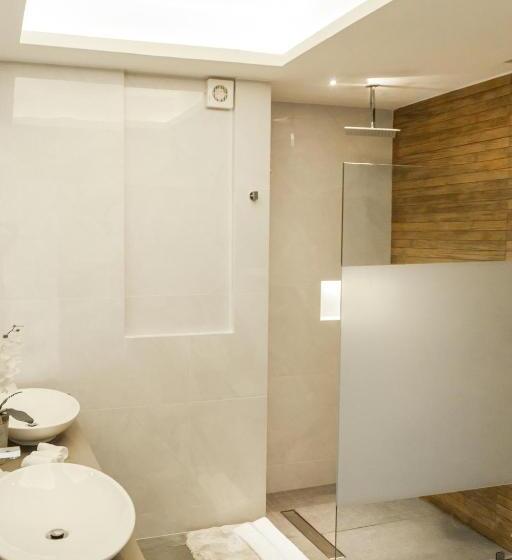 バルコニー付き１ベッドルームアパートメント, Fabulous & Exclusive Apartments With Sea View Pool Bbq Garden