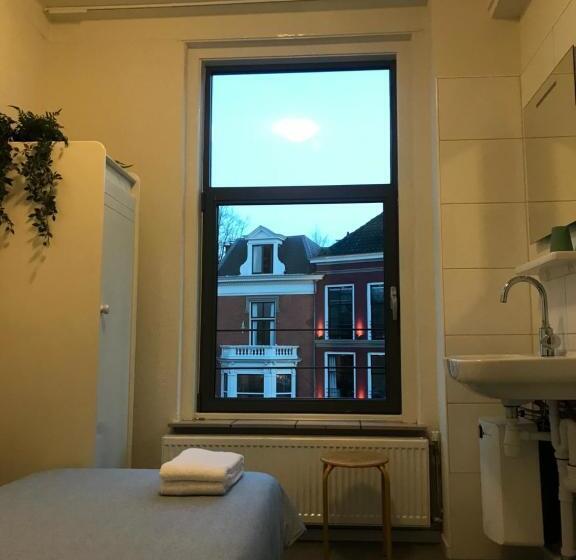 חדר סטנדרט יחיד, Kleinschalig Hostel In Deventer, Hartje Stad, Aan De Ijssel
