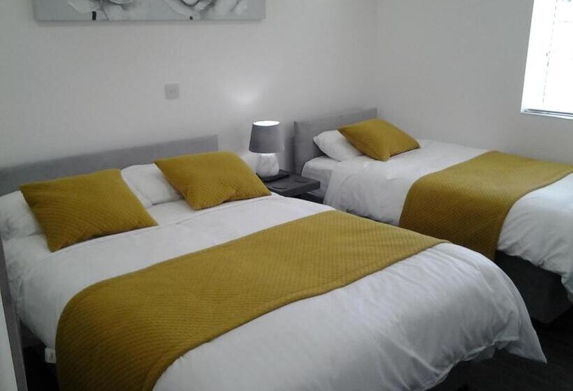 Четырехместный Номер Стандарт, Lady Charlotte Guest Rooms Triple Rooms