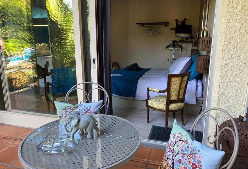 Номер Стандарт, L Hacienda
