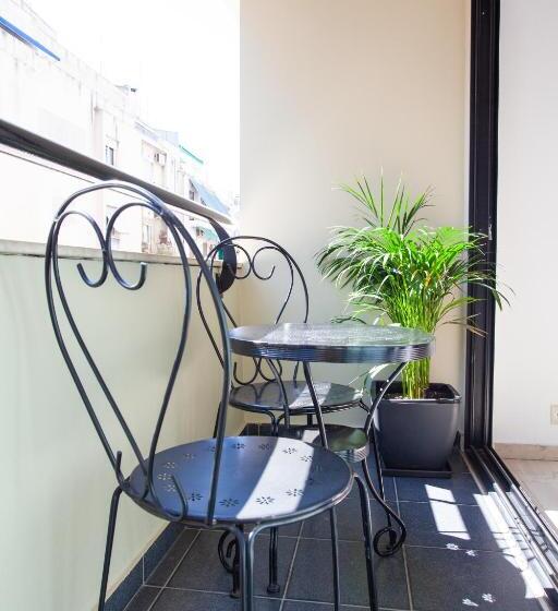 Family studio with balcony, Athens Studios