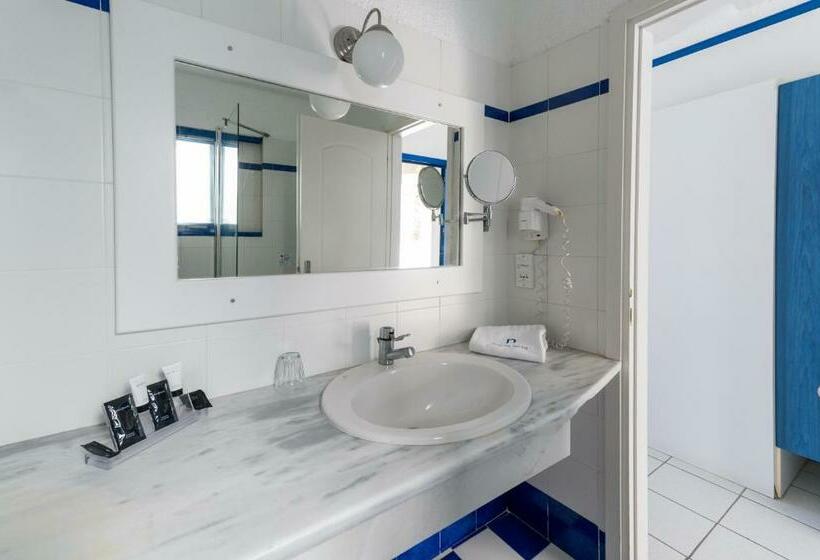 Triple Room Sea View, Penelope Village