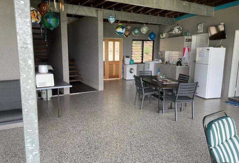 Стандартный Номер Кровать Кинг, Riva La Vista Cooktown