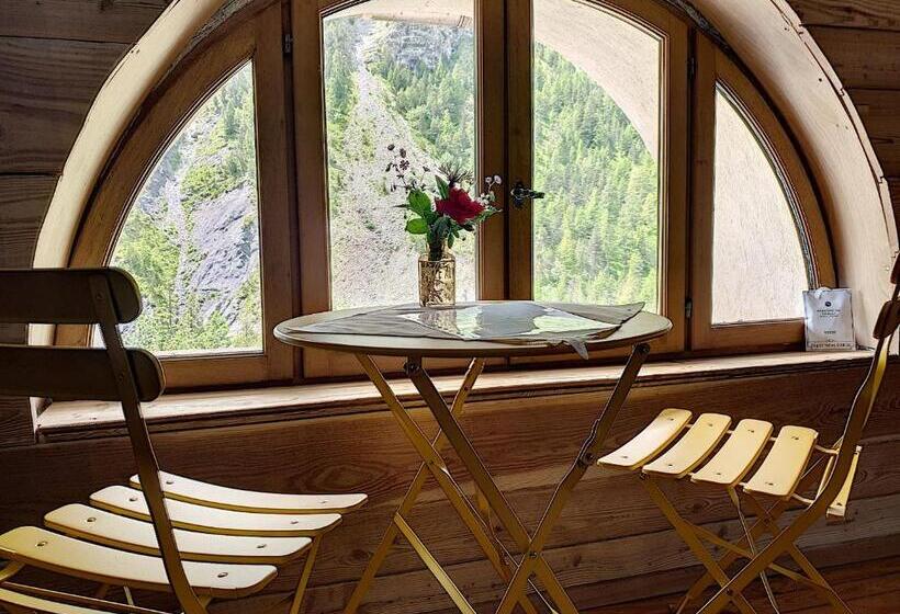 Номер Стандарт, La Maison Basse