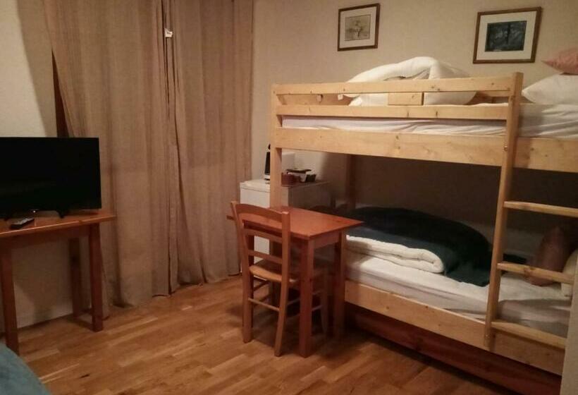 Номер Стандарт, Gîte   Auberge Du Midi