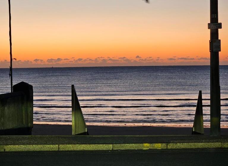 Апартаменты 2 Спальни, Redcar Seaview Apartments