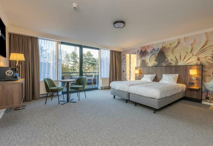 Номер Комфорт, Fletcher Familiehotel De Hunzebergen
