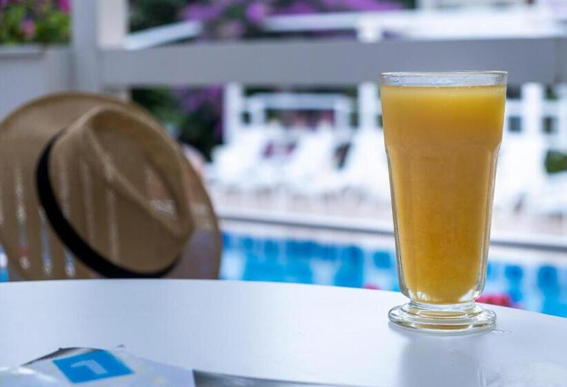 Номер Стандарт, Ascot Hotel Büyükada
