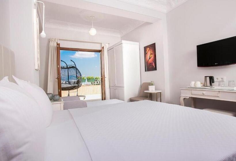 Номер Deluxe Вид на Море, Ascot Hotel Büyükada