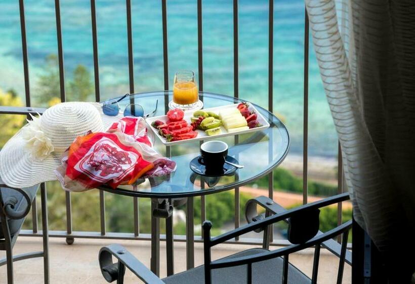 Полулюкс Вид на Море, Metropole Taormina