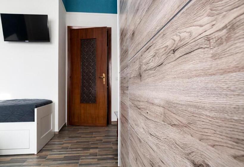 Номер Deluxe, C Era Una Volta Room