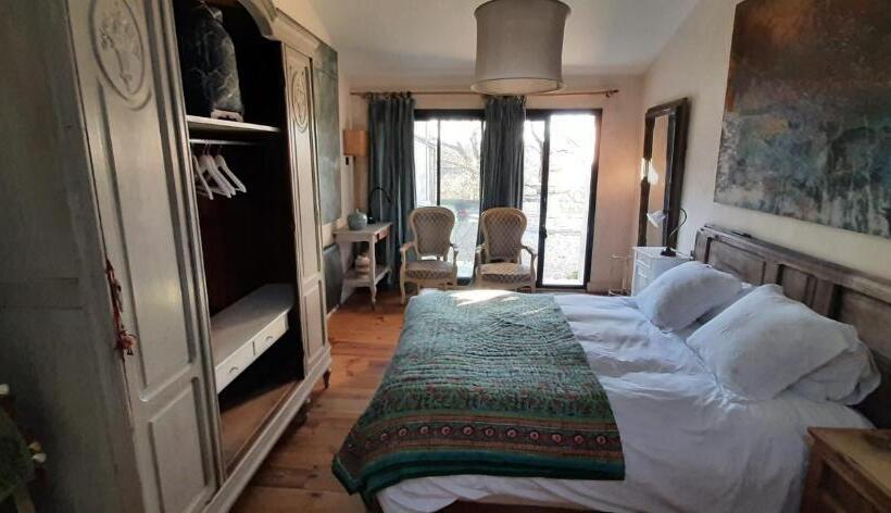 Стандартный Номер Кровать Кинг, Aux Tuileries Nord B&b