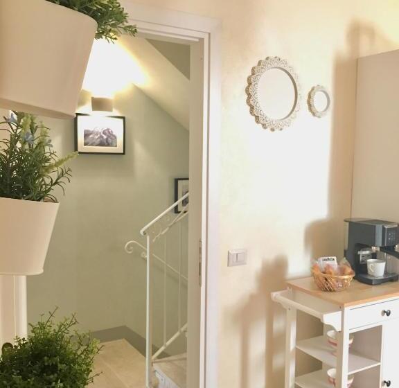 带大床的高级房间, Alessia House