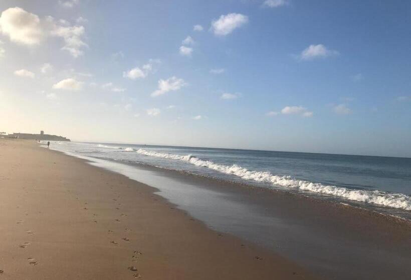 자쿠지 스위트, Atlantic Waves Accommodation