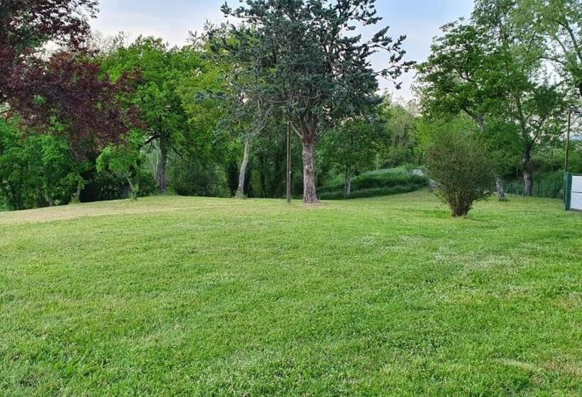 Апартаменты 1 Спальня Вид на Сад, La Casa Di Elena