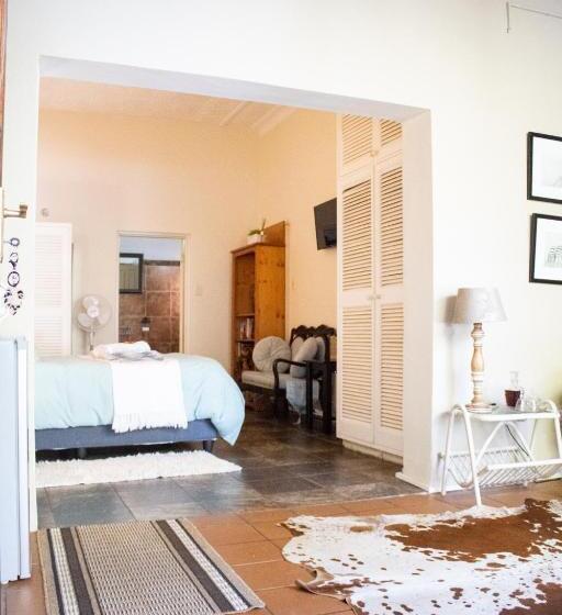 Номер Стандарт, Panda S Guest Cottages