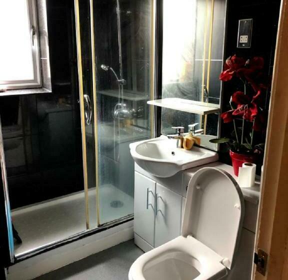 اتاق استاندارد, Apartment & Rooms In London