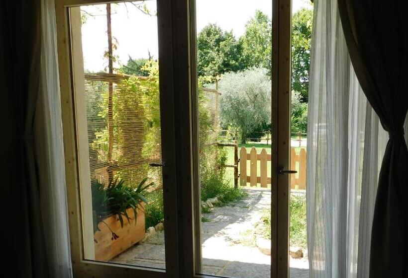 ファミリールーム, La Casa Di Paglia