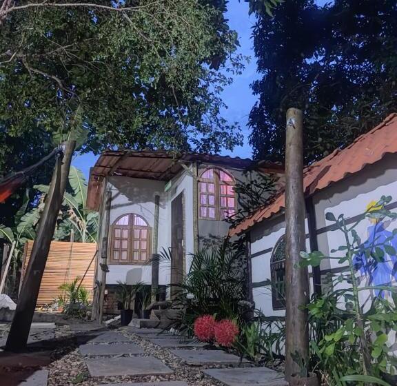 スタンダードバンガロー, Hostel Portal Das Fadas