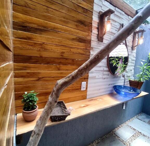 スタンダードバンガロー, Hostel Portal Das Fadas