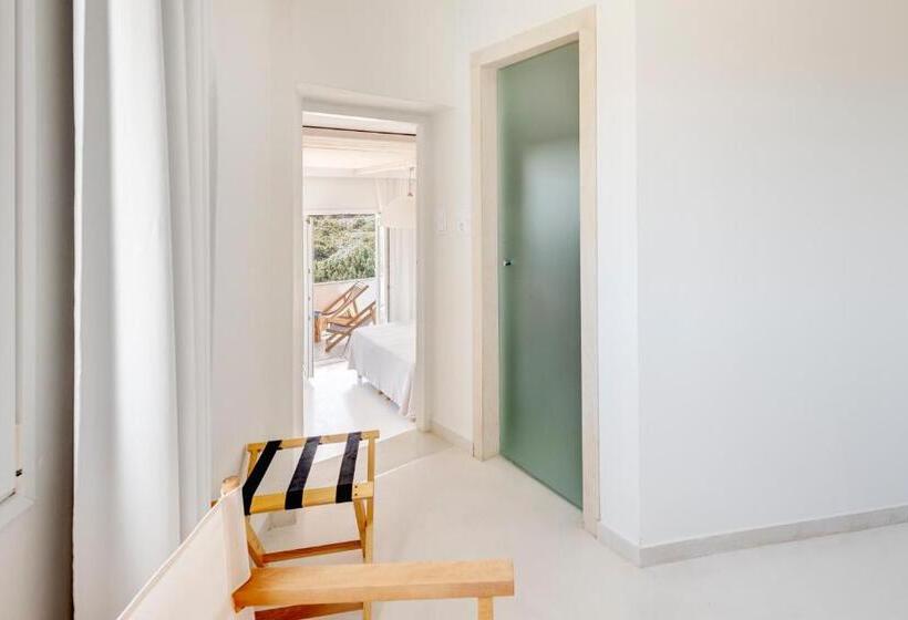 Трехместный Номер Премиум, Faros Resort