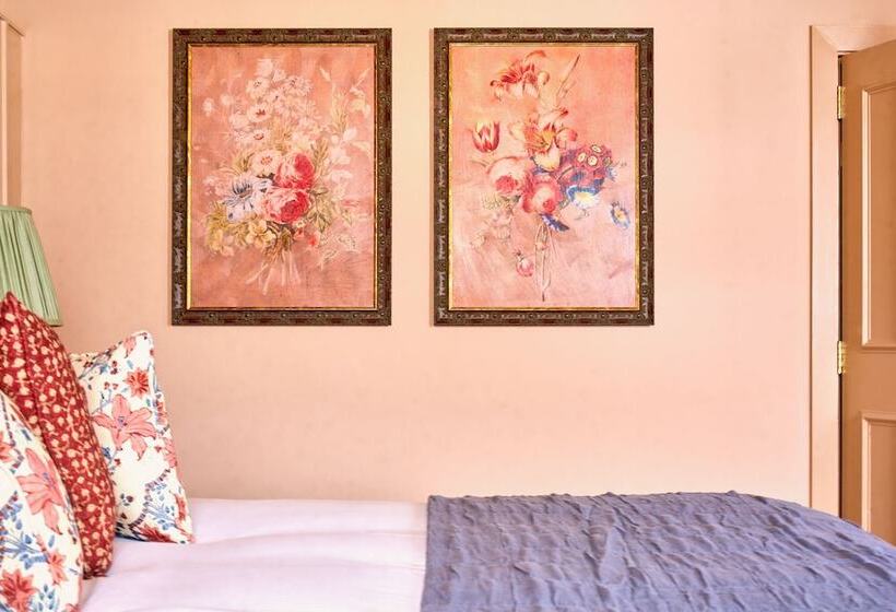 家庭间, The Ropemaker   A Heartwood Inn