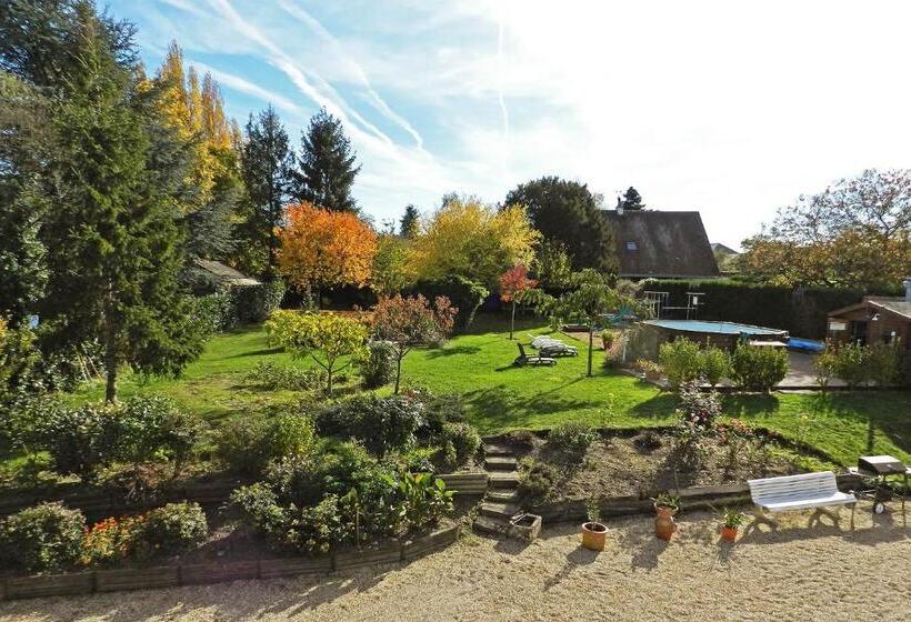Люкс, Le Jardin De Josseline
