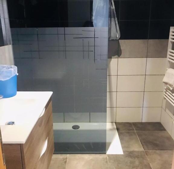 Апартаменты 2 Спальни, Appart Hotel Sathonay Rillieux Lyon