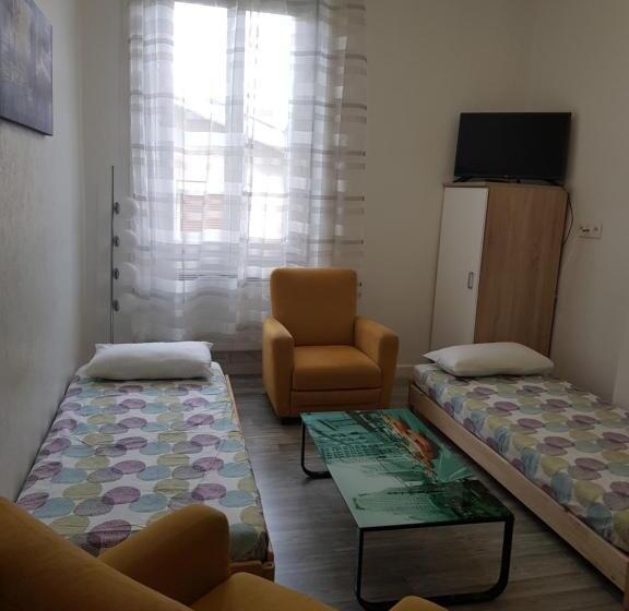 Апартаменты 1 Спальня, Appart Hotel Sathonay Rillieux Lyon