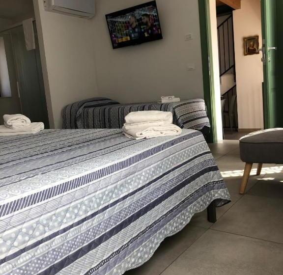 Номер Стандарт Трехместный, La Casa Della Ada
