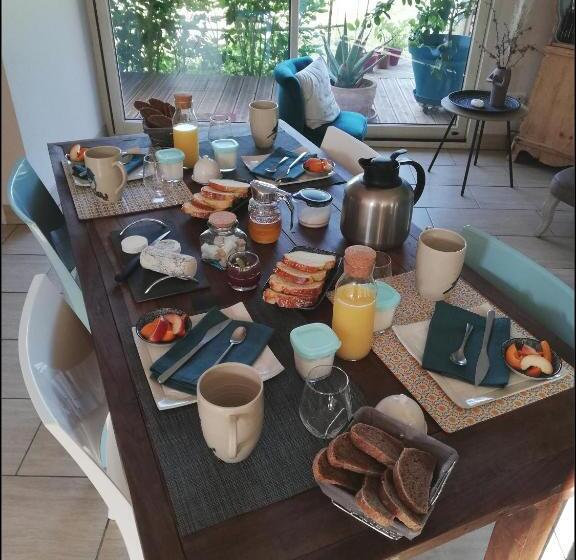 Номер Стандарт, Les Ricochets   Maison D Hôtes