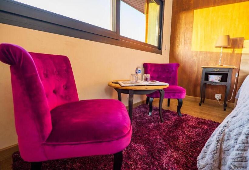 Апартаменты 3 Спальни, La Chambre Enchantée