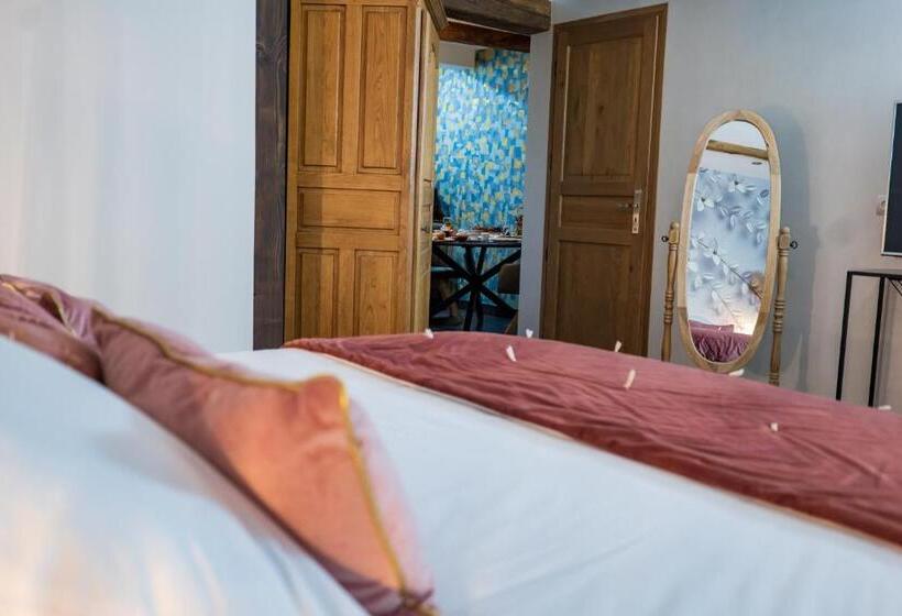 Люкс Кровать Кинг, La Chambre Enchantée