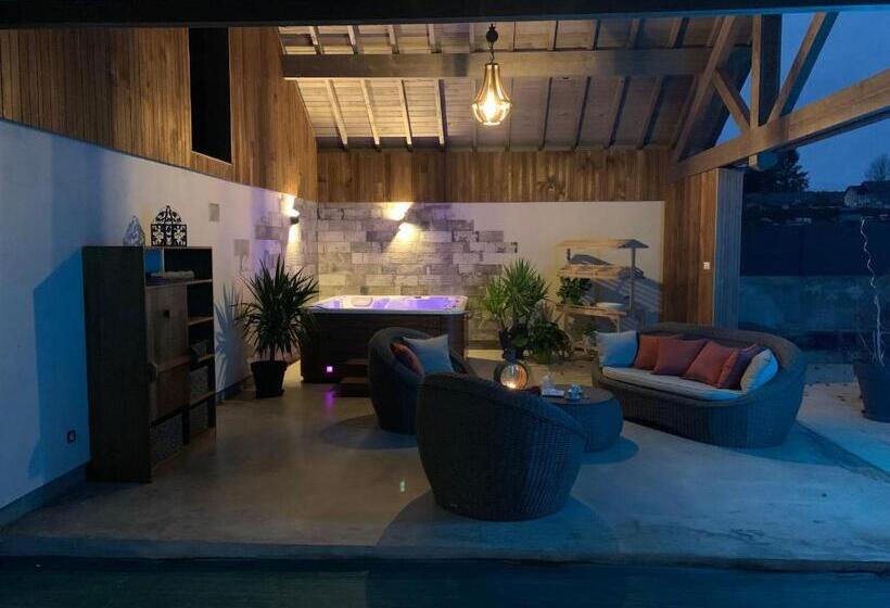 Люкс Кровать Кинг, La Chambre Enchantée