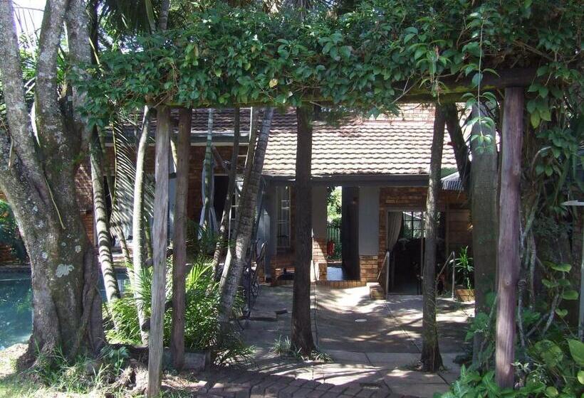 디럭스 스위트 킹 침대, Kruger S Guest House