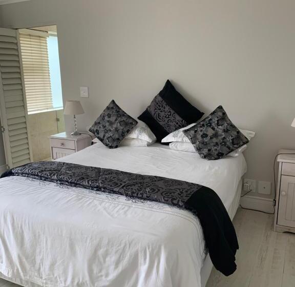Family Suite, Oceansnest Guest House