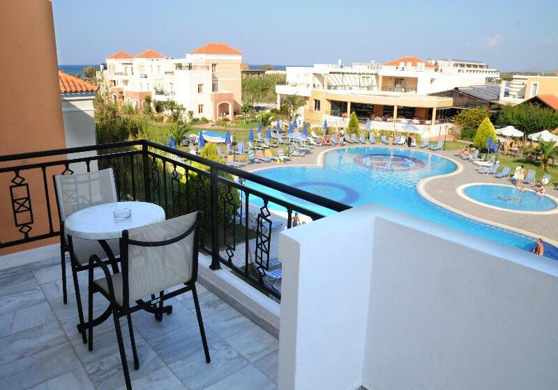 高级大房间, Chrispy Waterpark Resort