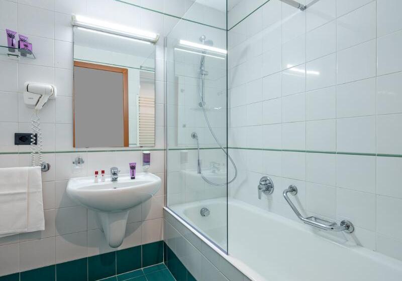 Студио Стандарт Кровать Кинг, Hampton Inn & Suites Buffalo