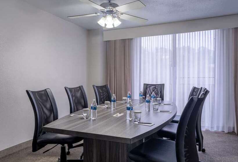 Люкс, Embassy Suites By Hilton Birmingham Hoover
