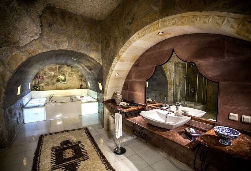Superior Suite, Museum