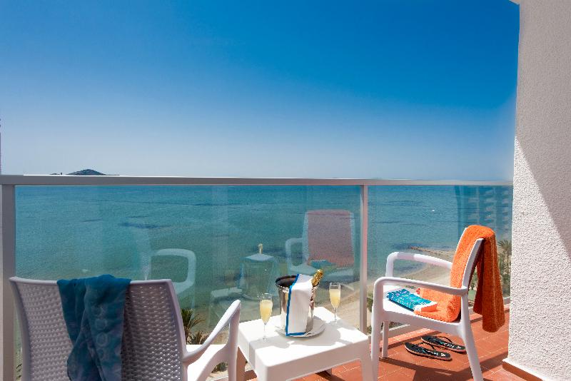 디럭스 트리플 룸, The Serenity Hua Hin