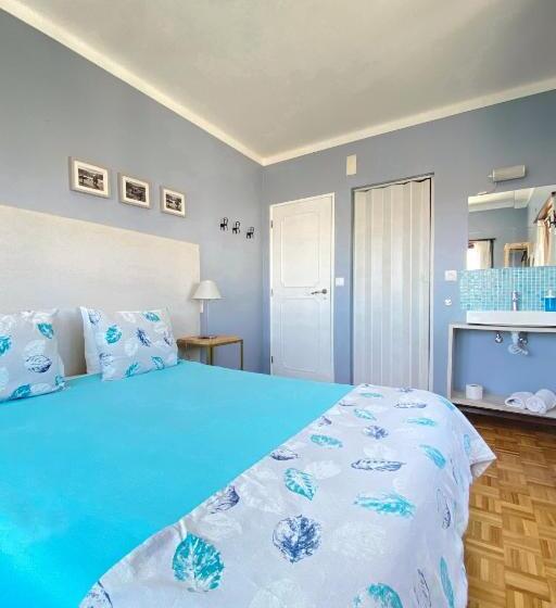 اتاق اکونومی, O Tourinho