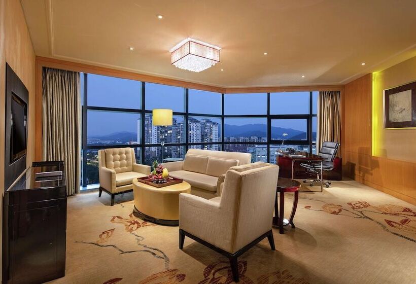 Люкс Повышенной Комфортности, Hilton Guangzhou Baiyun   Free Shuttle And Phase 1 Registration Service Available For Canton Fair Pe