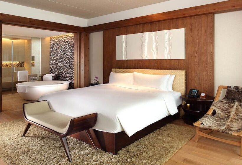 Номер Классика Двуспальная Кровать, Intercontinental One Thousand Island Lake Resort, An Ihg
